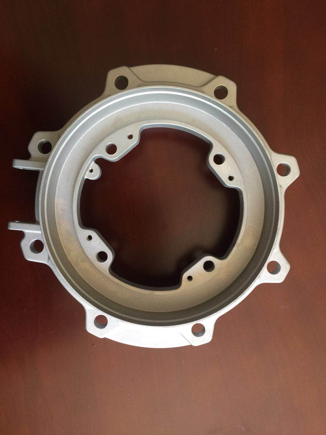 精密铸造+表面涂装+CNC 加工